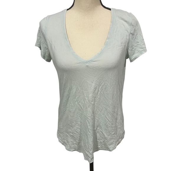 Lululemon Women’s Mint Green V-Neck T-Shirt Size 6 - Picture 1 of 12